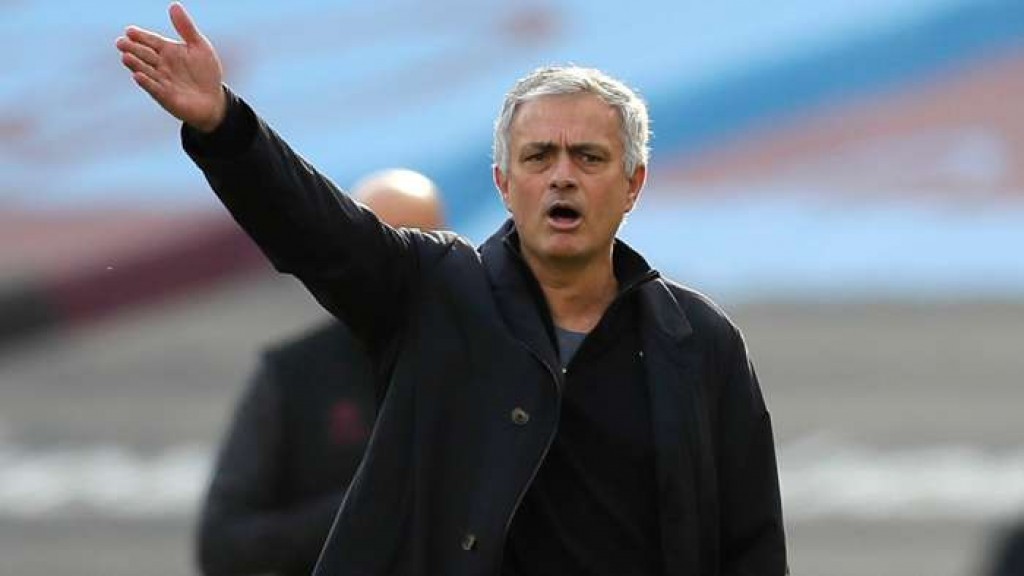West Ham athun balive, Mourinho pressure ah
