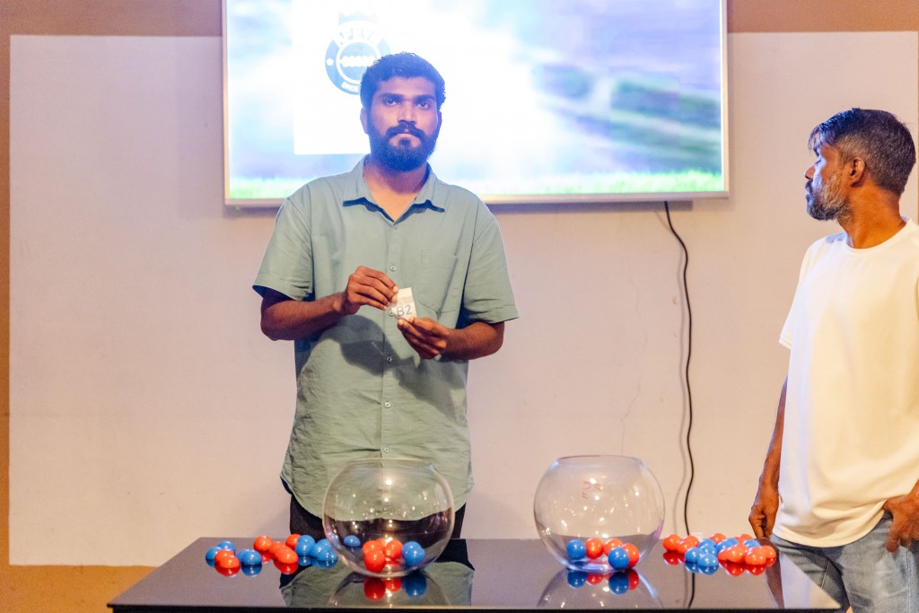 Fonadhoo Youth Futsal Challenge ge guru nagaifi, Group stage gai varugadha match thakeh!