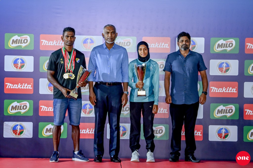 Enme molhu anhen athlete akah anekkaaves Himna, Saaid ves magaamu dhifaau kuri