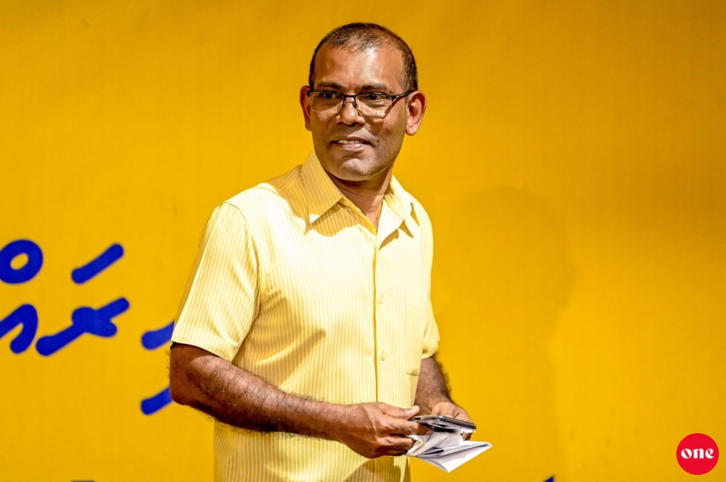 Raajjeyge kan'dun sarahahdheh dhookohlaifi nama gavaaidhaa hilaafah masverikan kuran furusathu libeynei: Nasheed