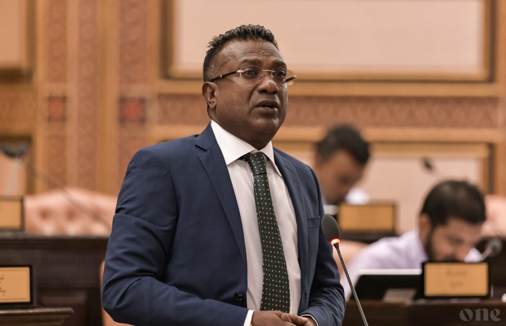 Jaabiru hayyarukoh, emme harukashi adhabu dheyn Kaashidhoo council in govaalaifi