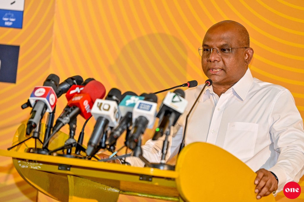 Covid gai mulhi dhuniye halaakuvi iru Raajje salaamaiy vee rayyithun dheke loabivaa verieh hurumun: Shahid