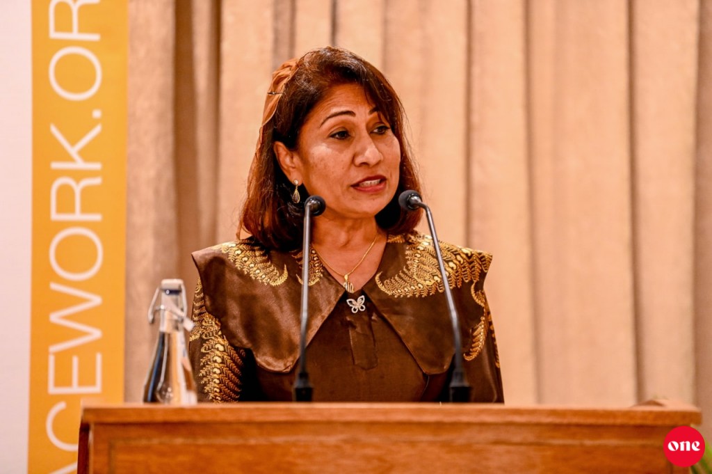 Qaanoonu thah huttas anhenunge hagguthah emme rangalhah kashavaru koh nudhevey: Dr. Shakeela