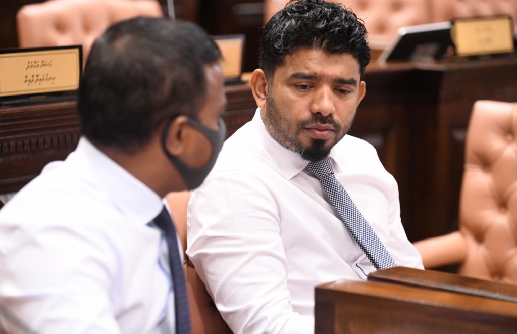 Electronic ehbbasvunthakaai soi adhi data message thakah gaanoonee baaru dhey bill eh hushahalhaifi