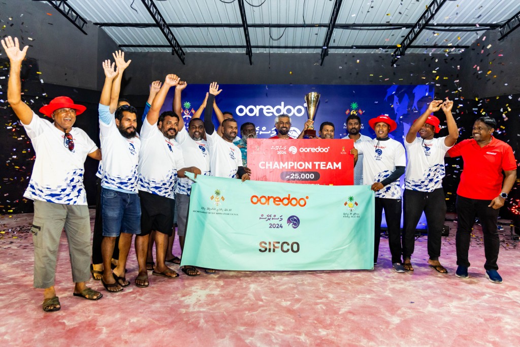 Ooredoo massrace: Hinmafushi ge championkann SIFCO ah, faisaage inaamehge gothugai 25,000 rufiyaa