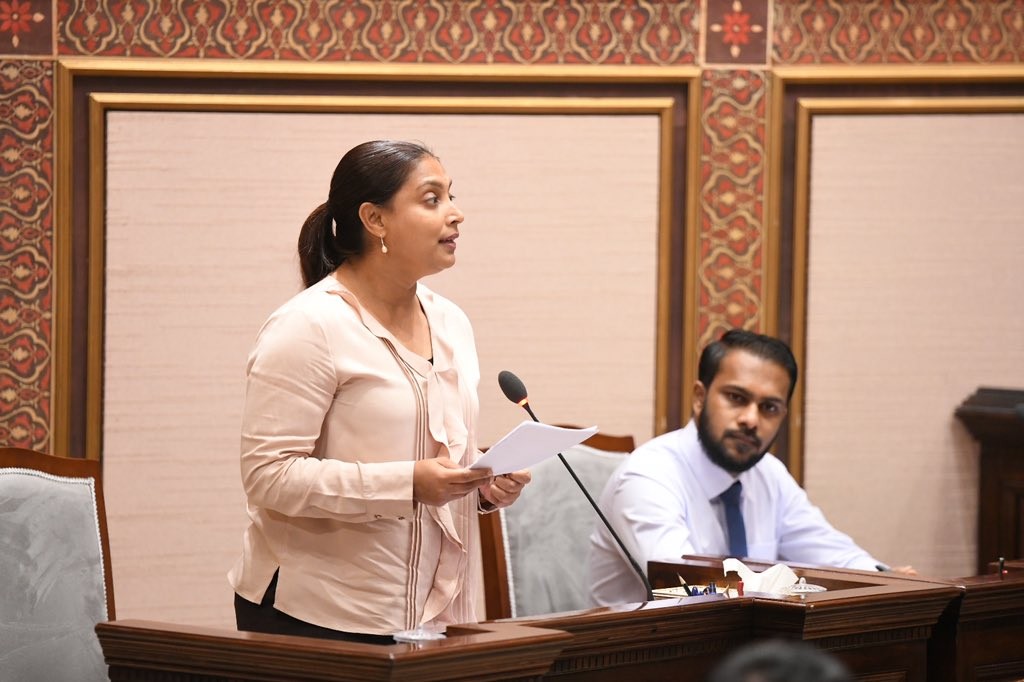 Anna aadhiththa dhuvahu Hulhumale dhevana fiyavaheege School gai kiyevun fesheynee 824 dharivarunnaaeku: Minister