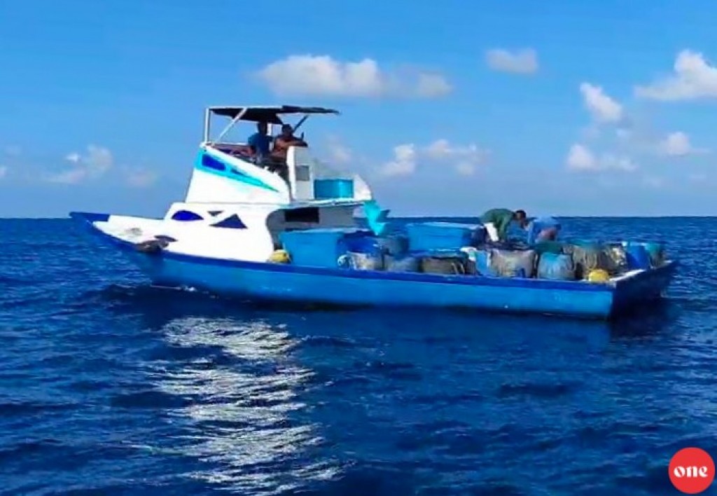 Dhoanyeh gai kandah kuni elhee Huraa Council inn, bunee dhenves ekan kureven othee egothah kamah!