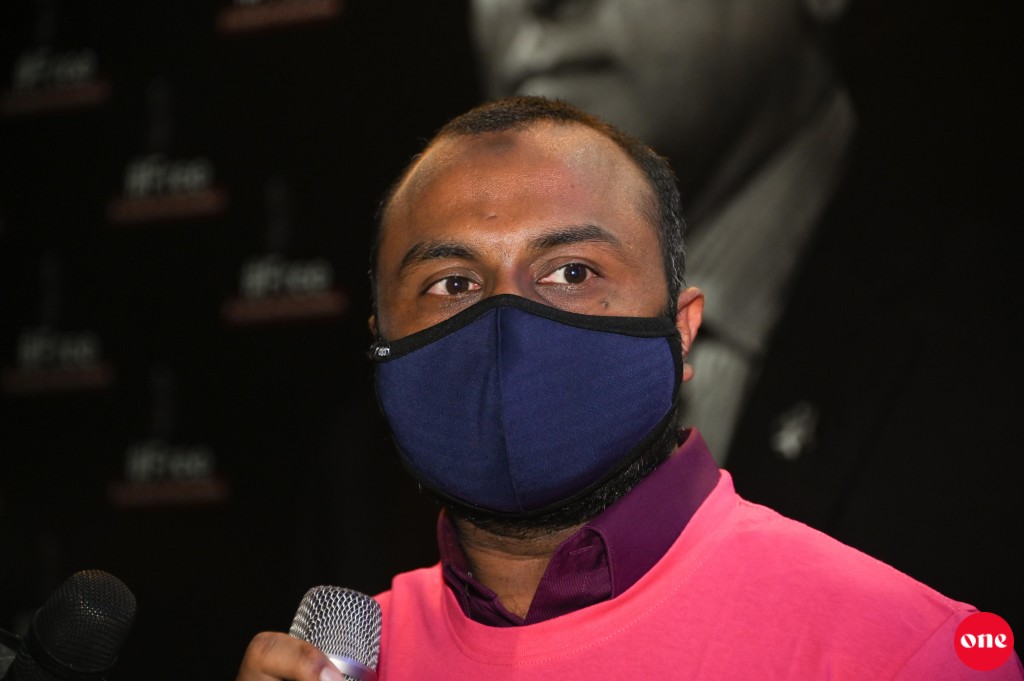 Namaadhuge hukumthah dhanna kudhin imaamve namaadhu kurumakee dheeneegothun massalaennoon: Shaheem