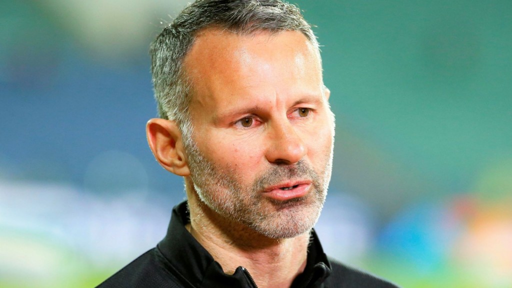Geveshi aniyaage massalaeh thereygai huri Giggs, Wales coach kan rasmeekoh dhookollaifi
