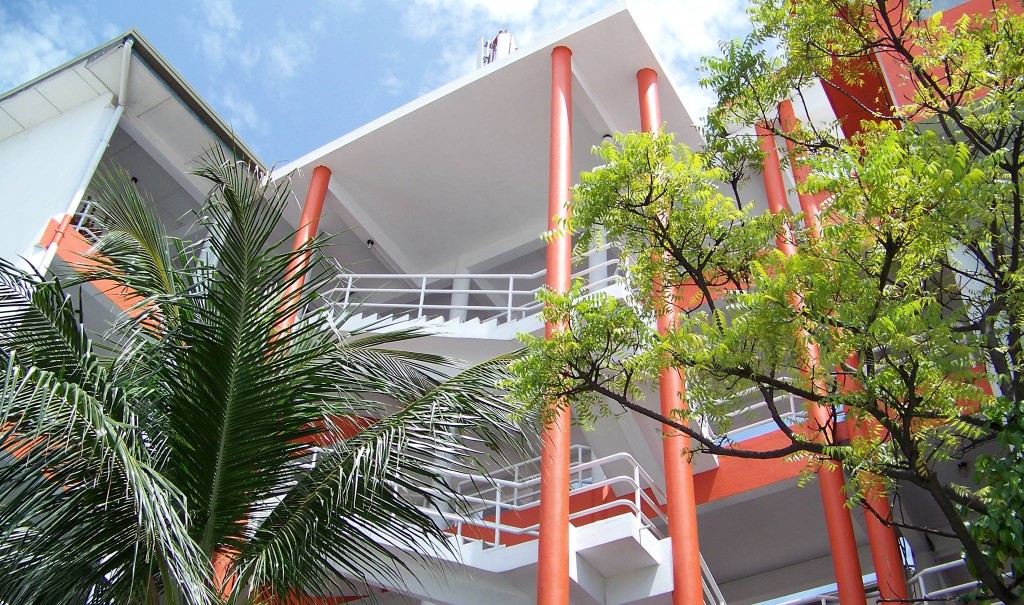 Mandhu college ah badhaluge gothugai 15 million Rufiyaa dhinumah hukum kohfi