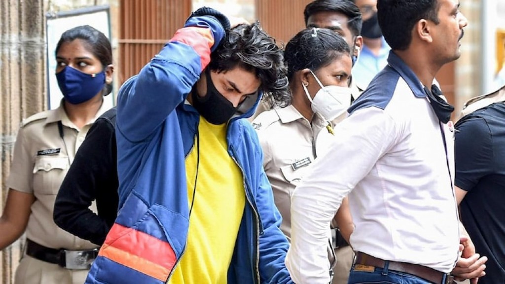 Aryan Khan dhookohllumaa medhu gotheh nimmun mi mahu 20 ah faskohffi