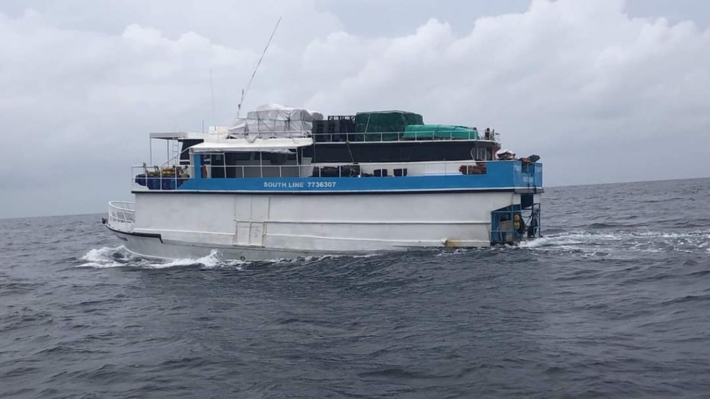 Gavaaidhaa hilaafah mudhaa barukohgen dhathurukuri boat eh huttuvai, Male' falhah vahdhaifi