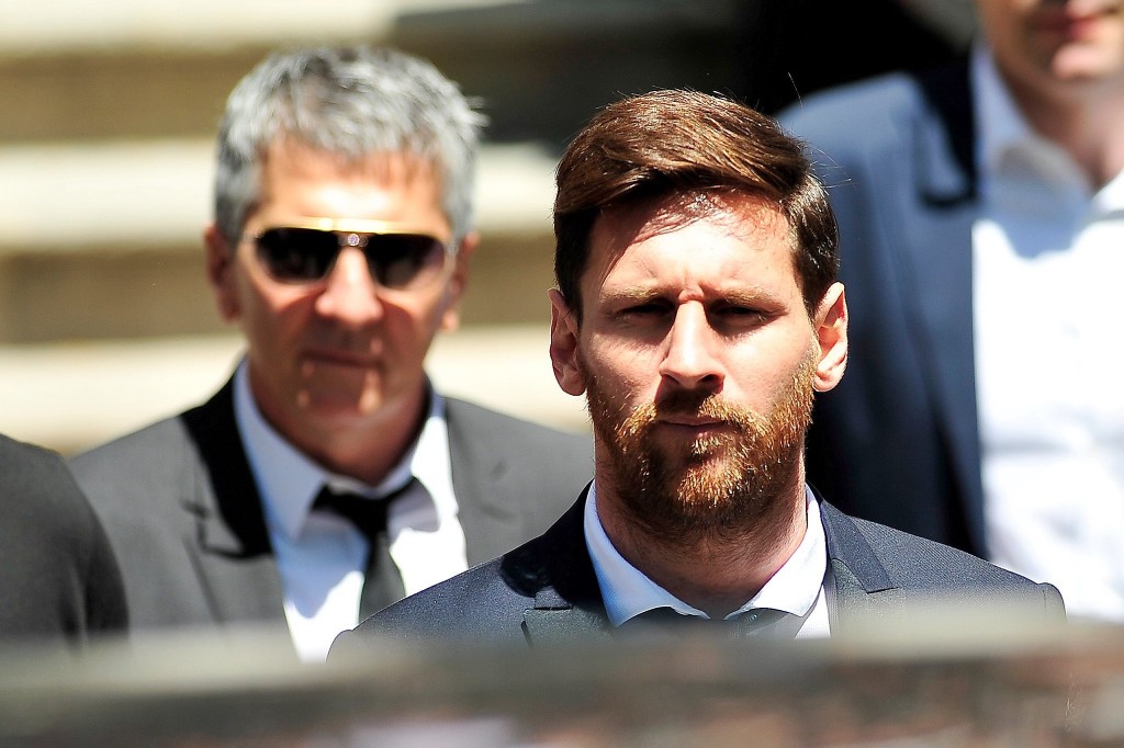 Messi ge bappa Barca ge raees aa bahdhalukoffi, adhives rasmee bid eh nukurevey!
