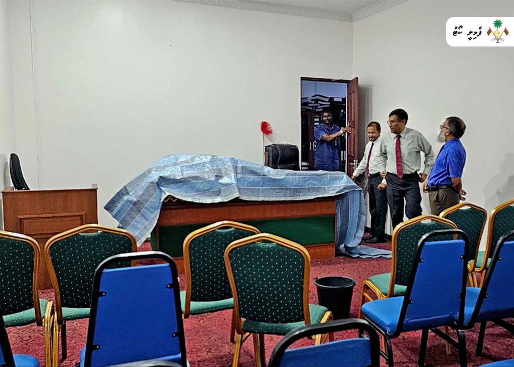 Vihsaaraigai Family Court ah fen vadhe massakaiy huhtumakah