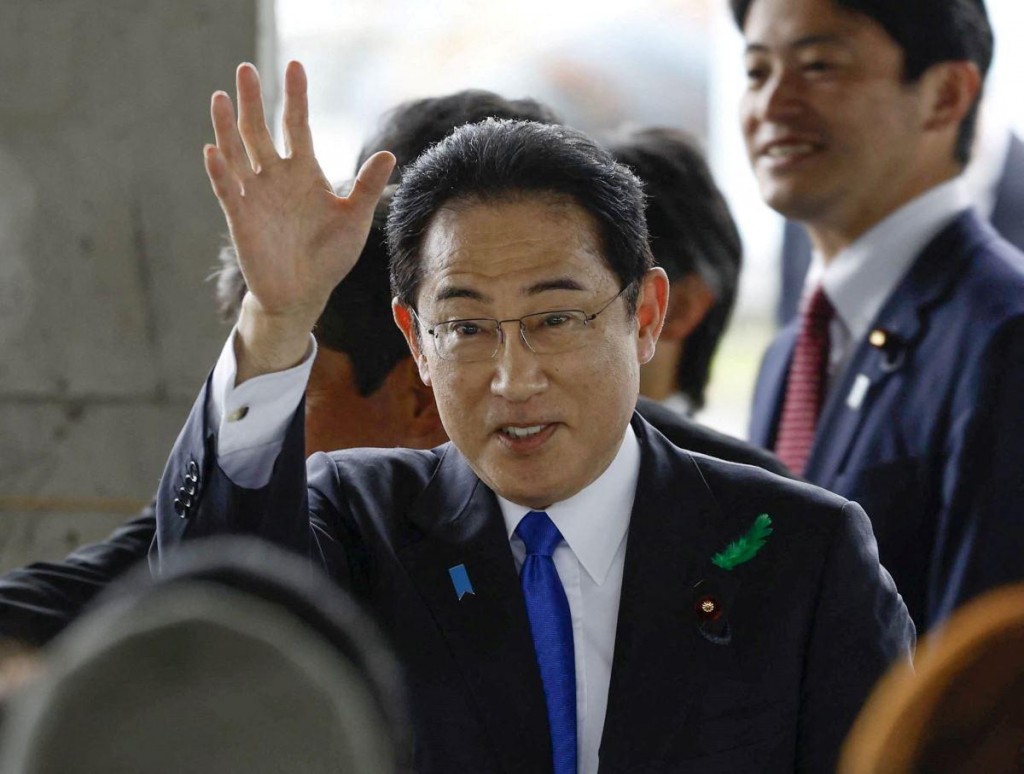 Japan PM vows G7 security boost after smoke bomb
