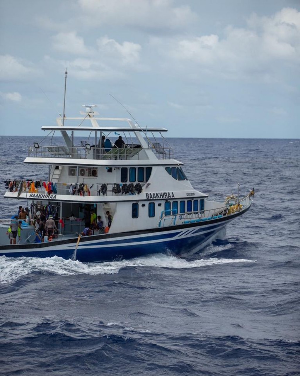 54 tonne ge mass baanaigen ''Baakhiraa'' dhoanyah eh dhuvahun 8 lakka ahvure bodu aamdhanee eh