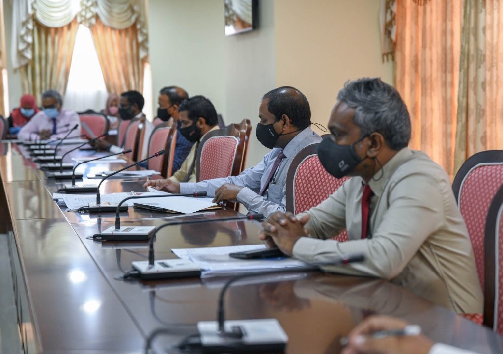 Theluge vagu viyafaareege thahugeegu hingan havaalu kuri kunfunyaa ekuvi ehbbasvun hoadhan Committeen faaskoffi