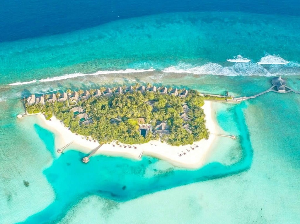 20 Maldivian resorts on top 25 resorts in the Indian Ocean