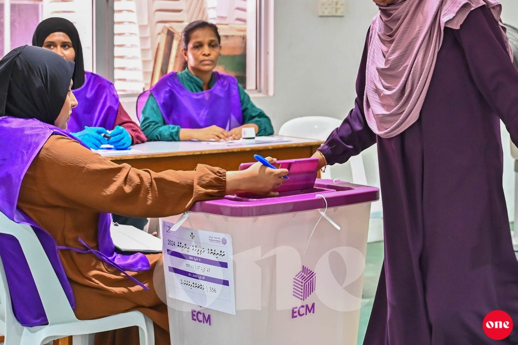 Registery vefaivaa fotta gulhey shakuvaa hushahalhan hulhuvaalaifi 