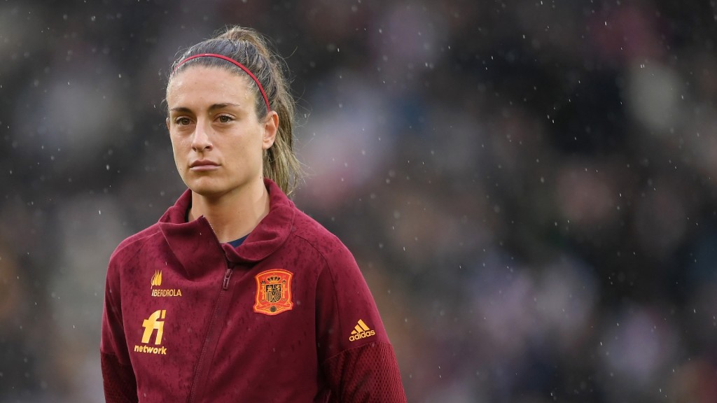 Spain ge thari, dhuniyeyge emme molhu anhen football kulhuntheriyaa Alexia Euro gai nufennaane