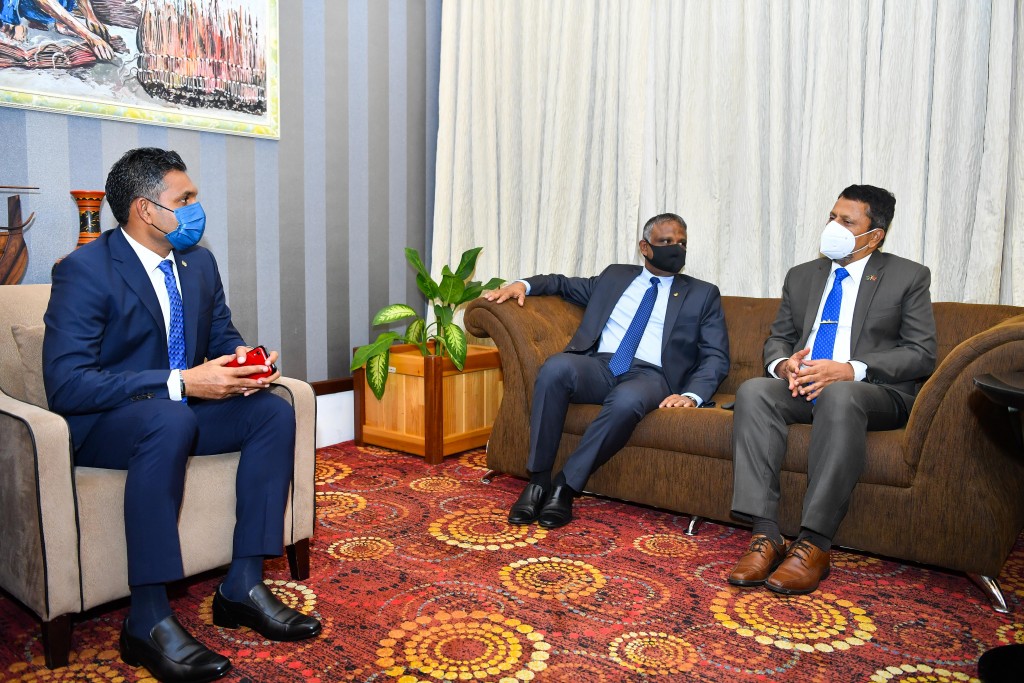Rasmee dhathuru fulhehgai Naib Raees Bangladesh ah