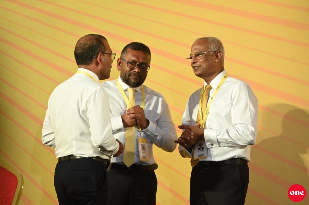 Fayyaz Raees ge magaaamah gehnan Nasheed thaaeedhu kurahvaifi