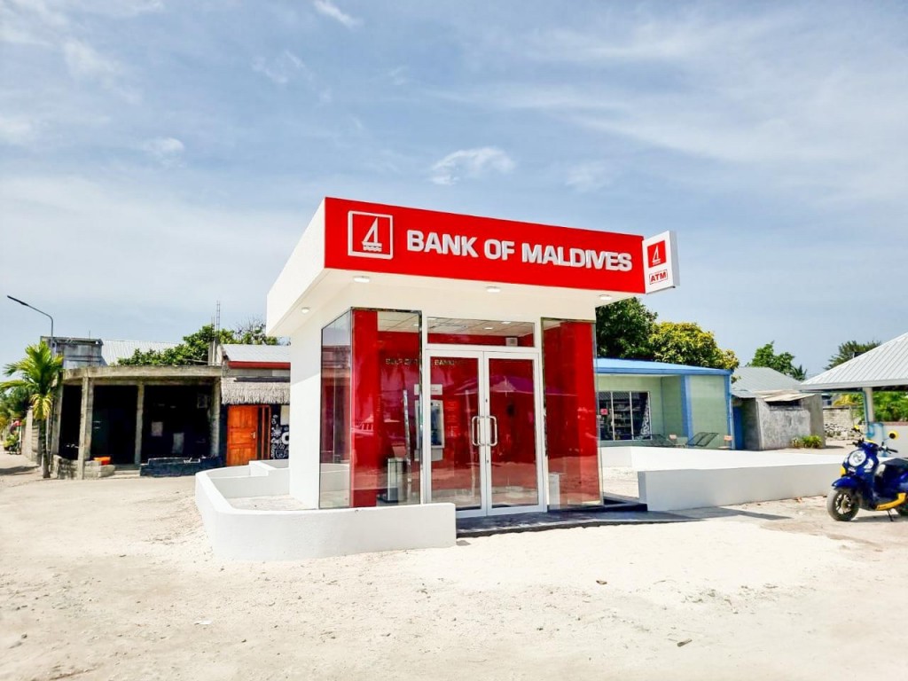 BML in L. Maamendhoogai Self Service Banking ATM eh gaaim koffi
