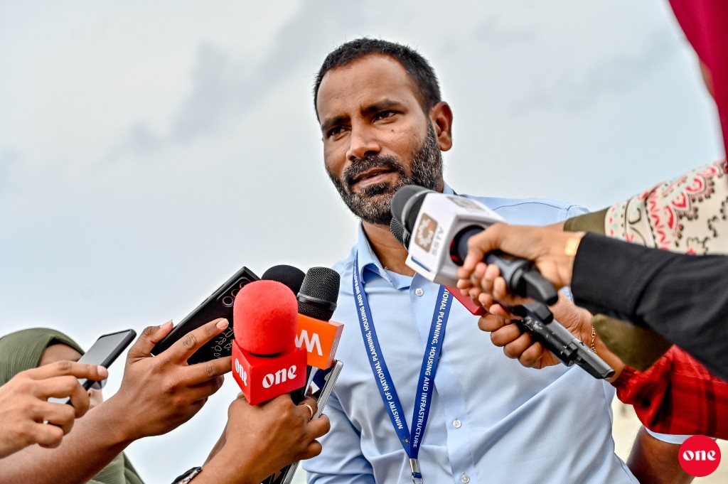 Gulhifalhun goathi libun meehunah Novemebr 5 ge kurin goathi havaalukoh ninmanee
