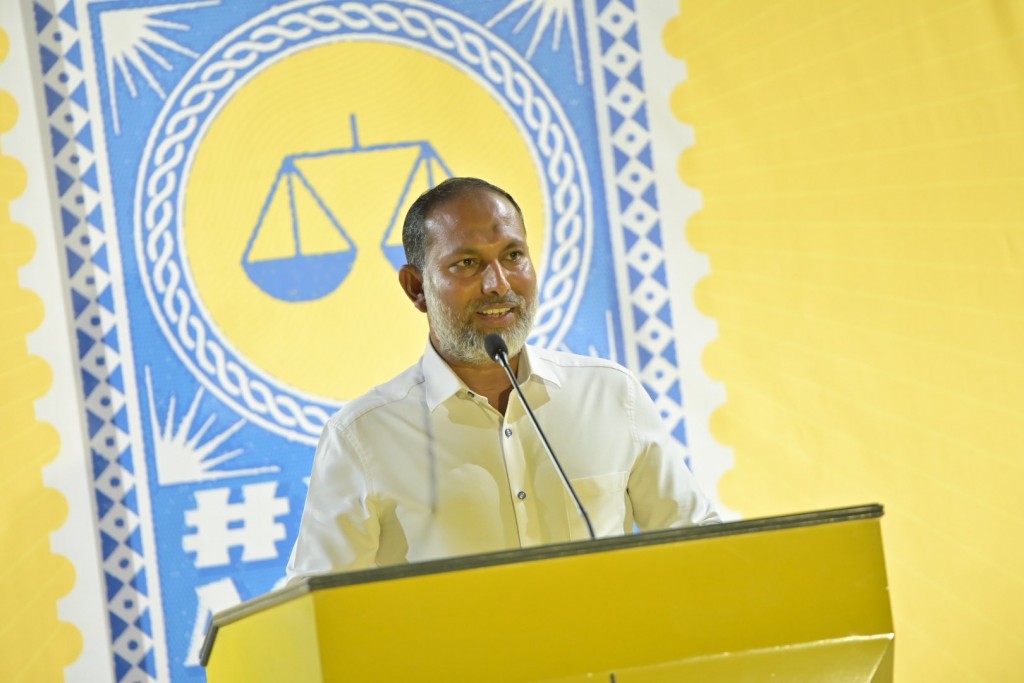 Idhikolhuge fithuna thakuge sababun Raees Solih ah vote ithuru vaane: Imran