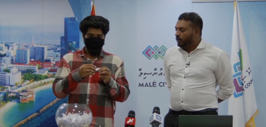 Hatharufurolhulee ulha'ndhah haassa 211 parking slotge guru nagaifi