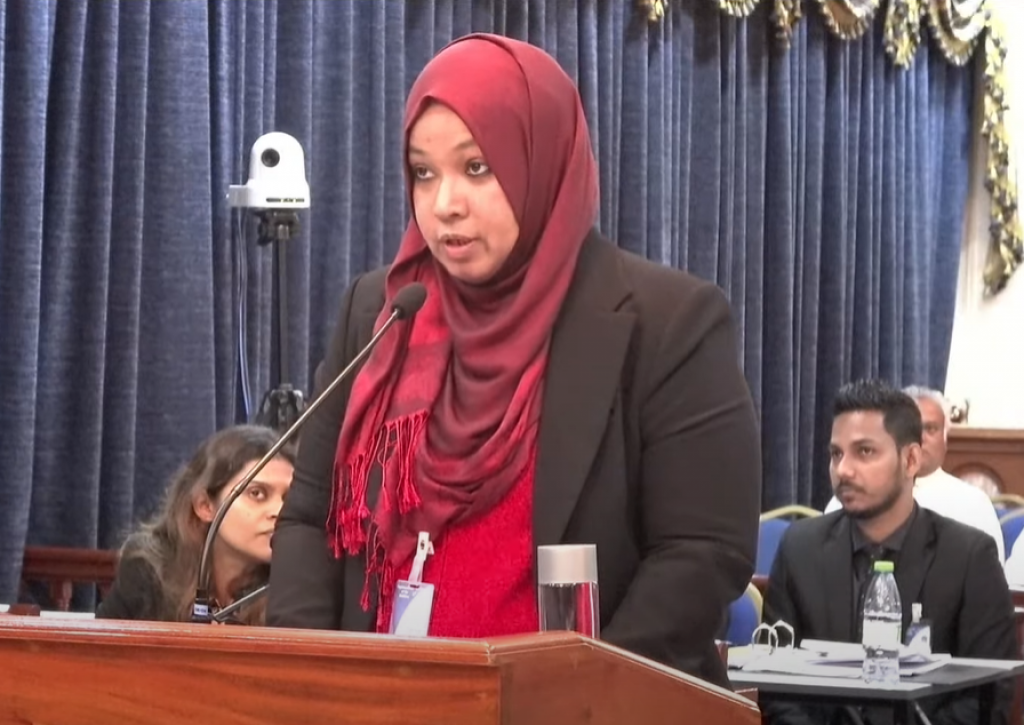 Nasheed ge massala Majilis nizaamuge therein kuriah gendhan Niusha dhevvee 4 halleh