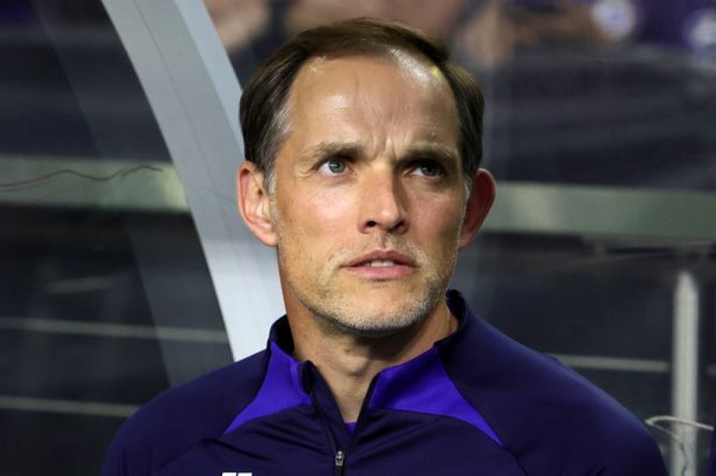 VAR referee Mike Dean hedhi goahakee mulhi dhuniye ah fenunu bodu goaheh: Tuchel