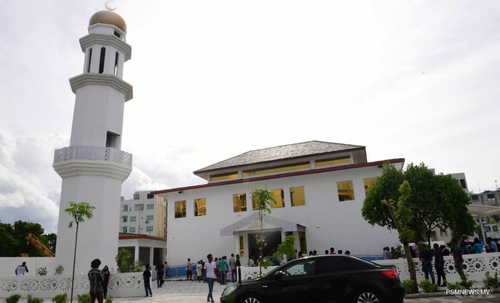 Mosque built as memorial for former First Lady’s parents was constructed with MVR 2.5 million from Maldive Gas