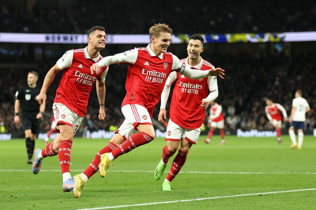 Tottenham balikoh, 8 point ge lead ehgai Arsenal kuriah