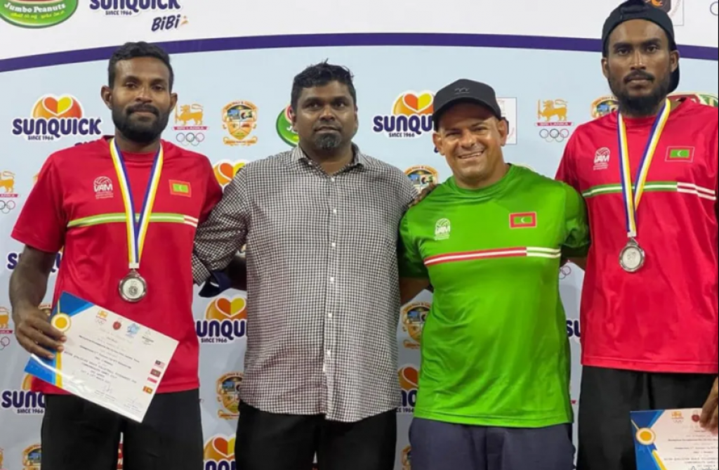 Commonwealth games ge beach volley qualifying gai raajjeyge Kuda Kaattey  aai Adam ge pair ah rihi medal