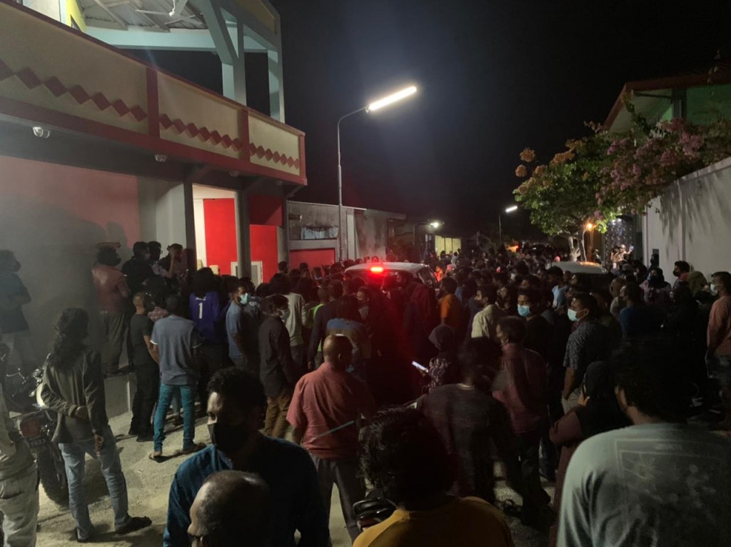Kudakujjakah jinsee goanaa kuri kamah thuhumathuvaa fulus meehaa shareeaiy nimendhen bandhah