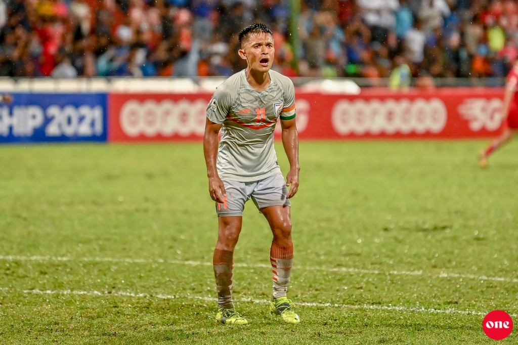 Umurun 37 aharugai SAFF thashi kihili jahaalaigen dhiya Chhetri ge career in nagan jehey filaavalhu thah