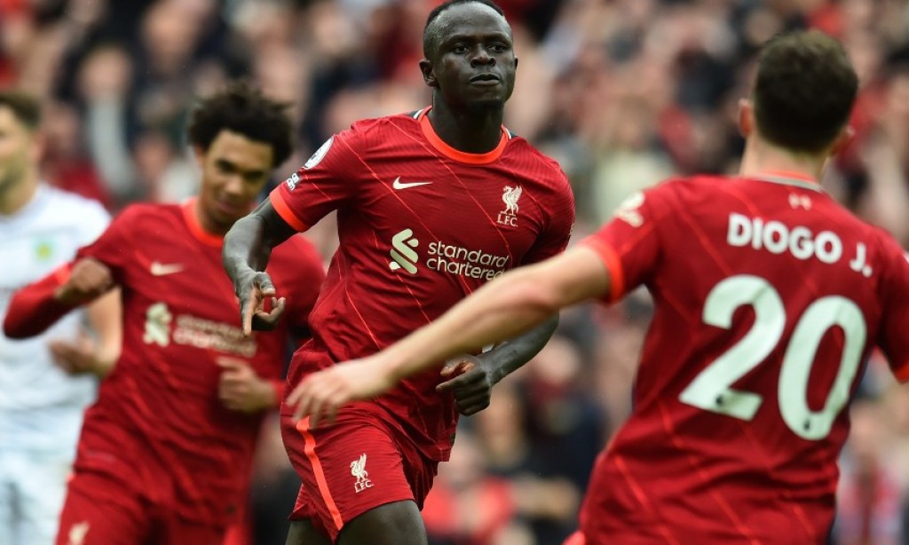 528 dhuvas fahun Anfield furaali match gai Liverpool ah furihama molheh