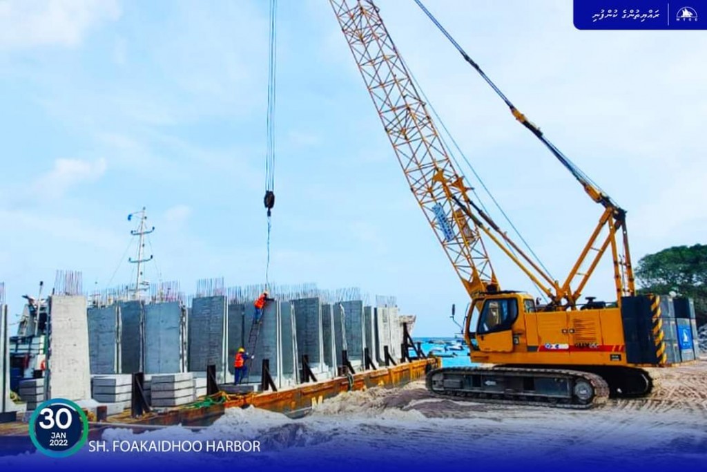 Foakaidhoo Harbor Project well underway