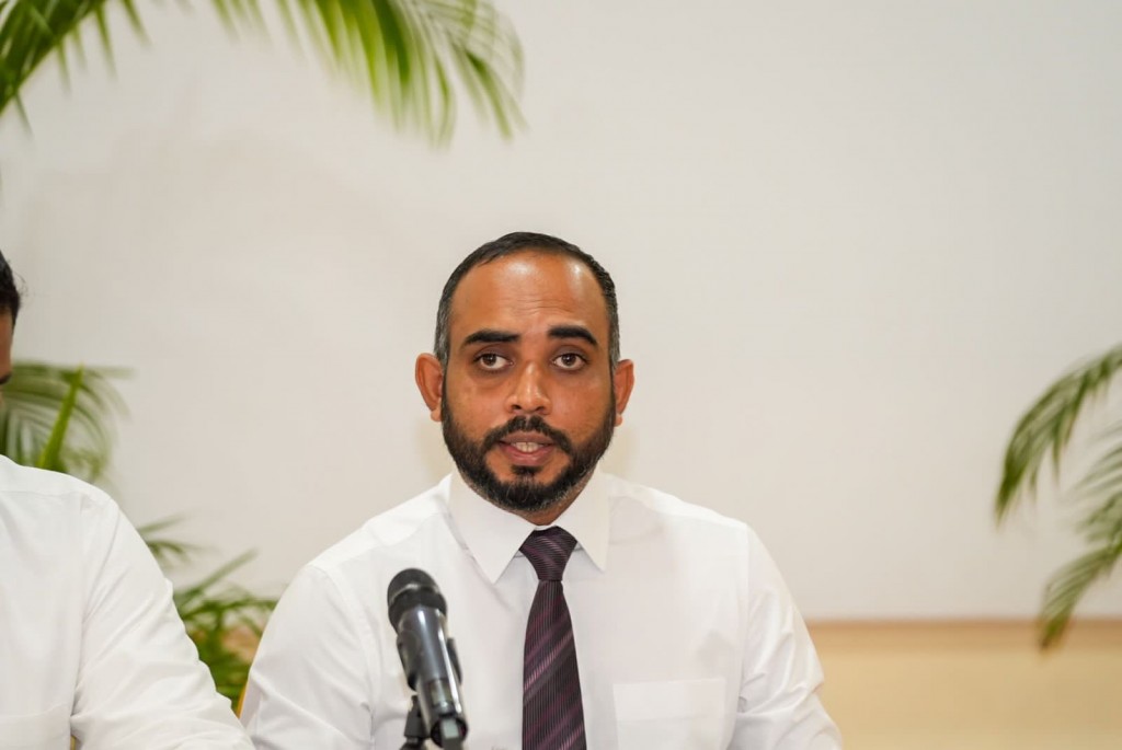 Media billuge kanboduvunthah hifaigen Majileehah dhaanan: Asward