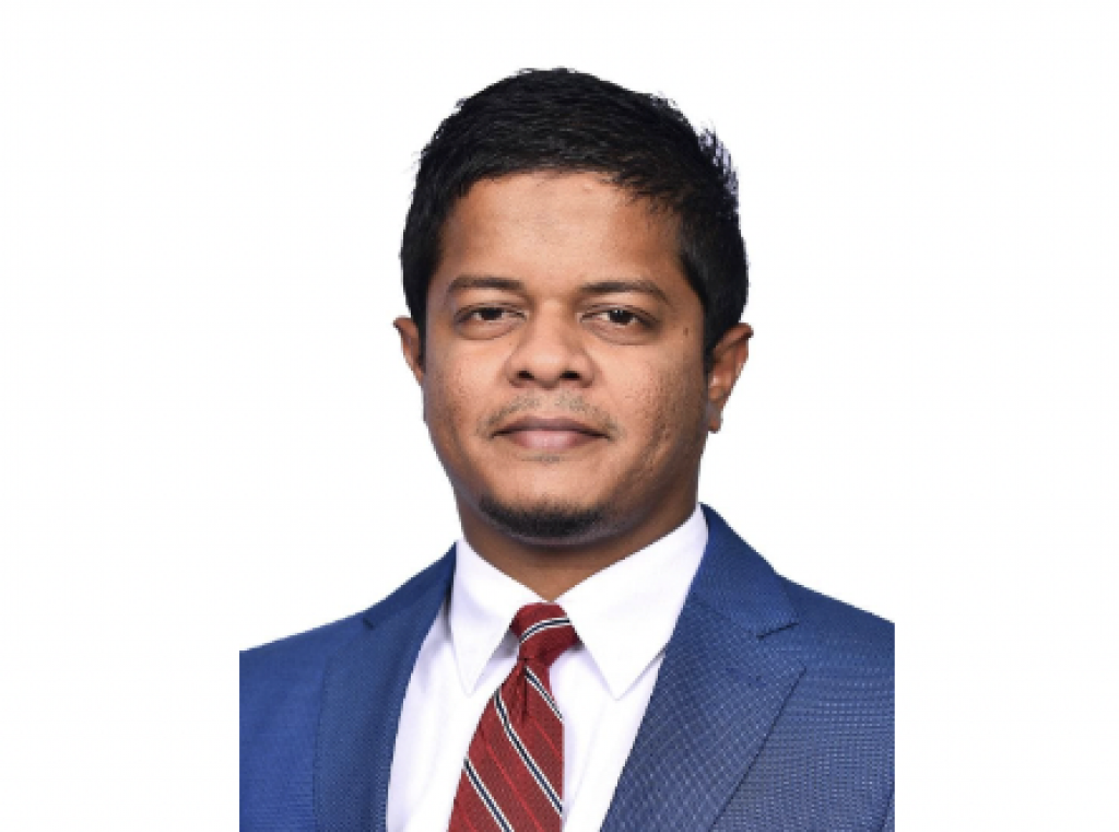 Raees office ge communications ge secretary akah Hisaan