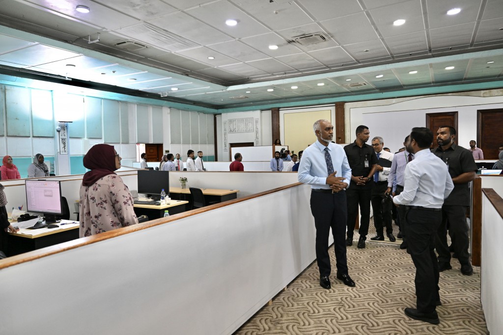 Dhaaimee halleh libendhen 3 ministry ge hidhumaiy dheynee sarukaaruge imaaraatheh gai: Raees