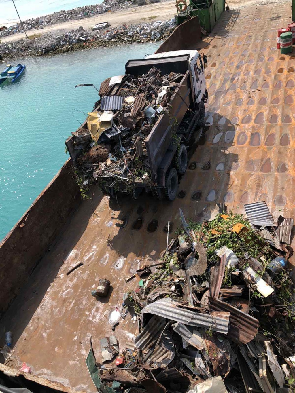Kulhudhuffuttaai Guraidhooge kuni gondu saafu kurumuge masaikaiy WAMCO in fashaifi
