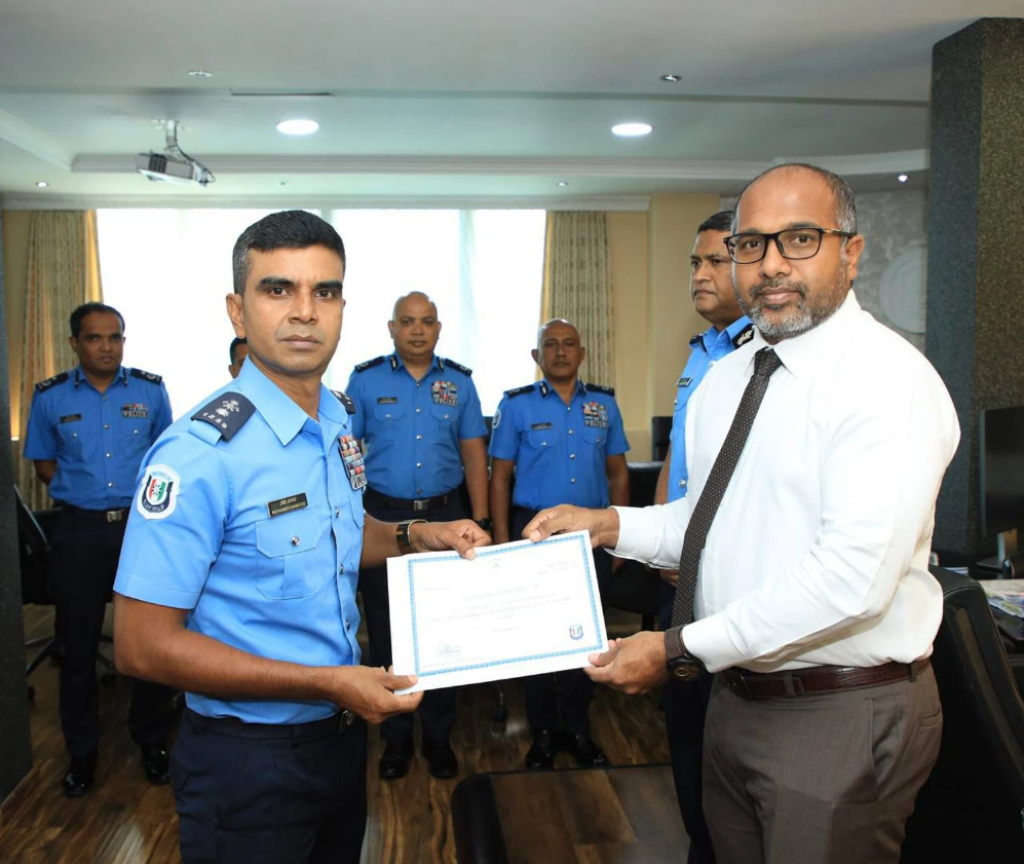 ACP Dhawood, Nazim ah: Ganoonaa hilaafu evves muaamalaatheh hingaafaeh nuvaane! 