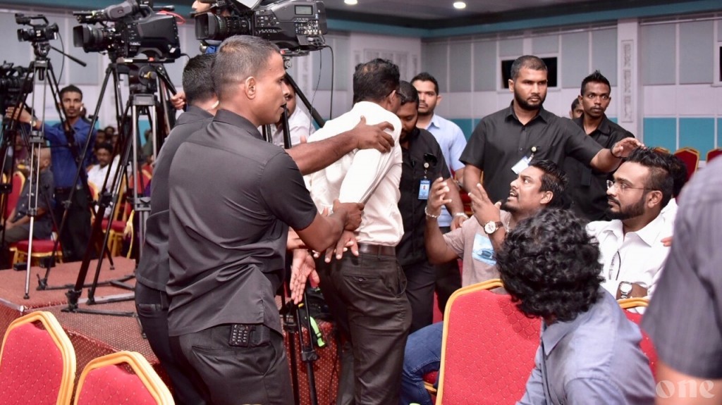 People escorted out of Judge Didi’s hearing after attempt to create unrest