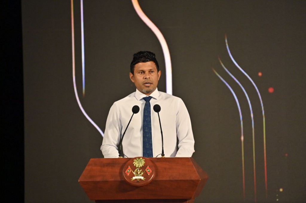 Raees Muizzu ge za'aamathugai noosveri kamuge rann zamaaneh genesdheyne: Naib Raees