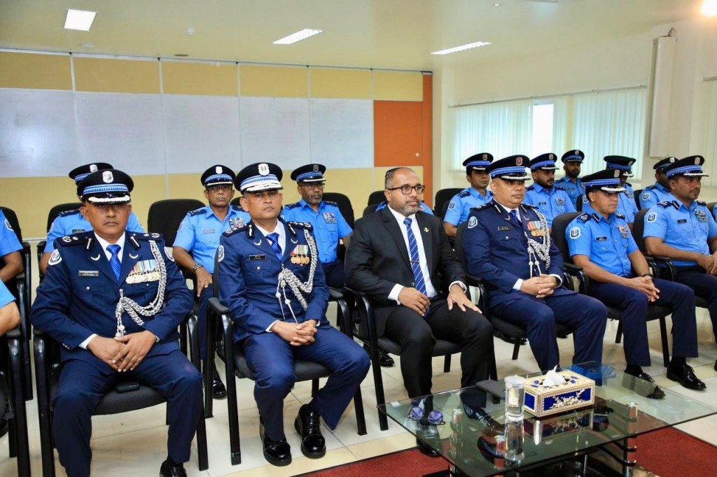 Fuluhuna promotion dhinumaai demote kurumaa gulhey gavaidhu islaahu kohffi
