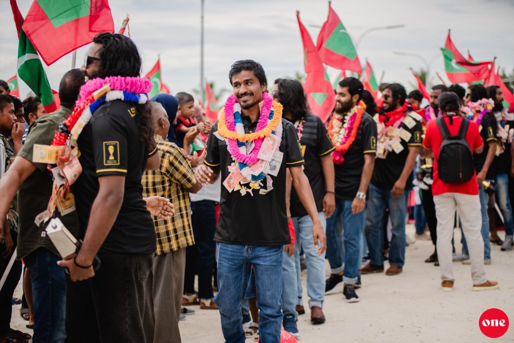 Career ge enme muhinmu thattakee Golden ge thashi, 2 vana faharu hoadhan thayyaaru