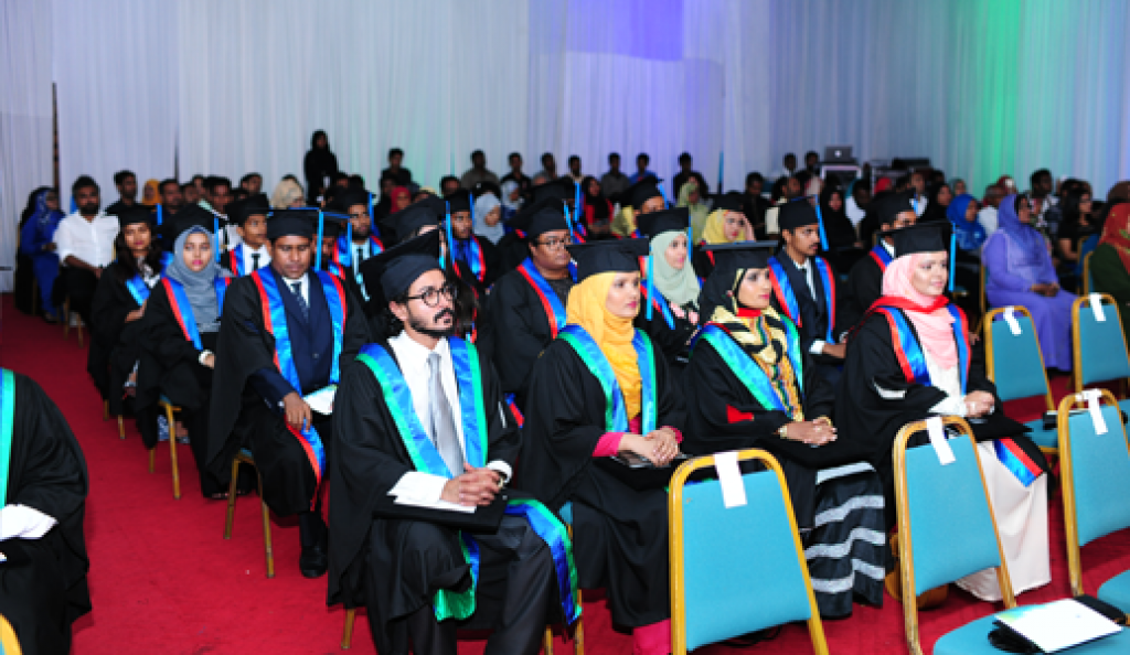 Hiley Degree program akee mainbafainnaai beleniveringe reynidhi gelli dhiumah misarukaarun dhin thasahlee : Raees