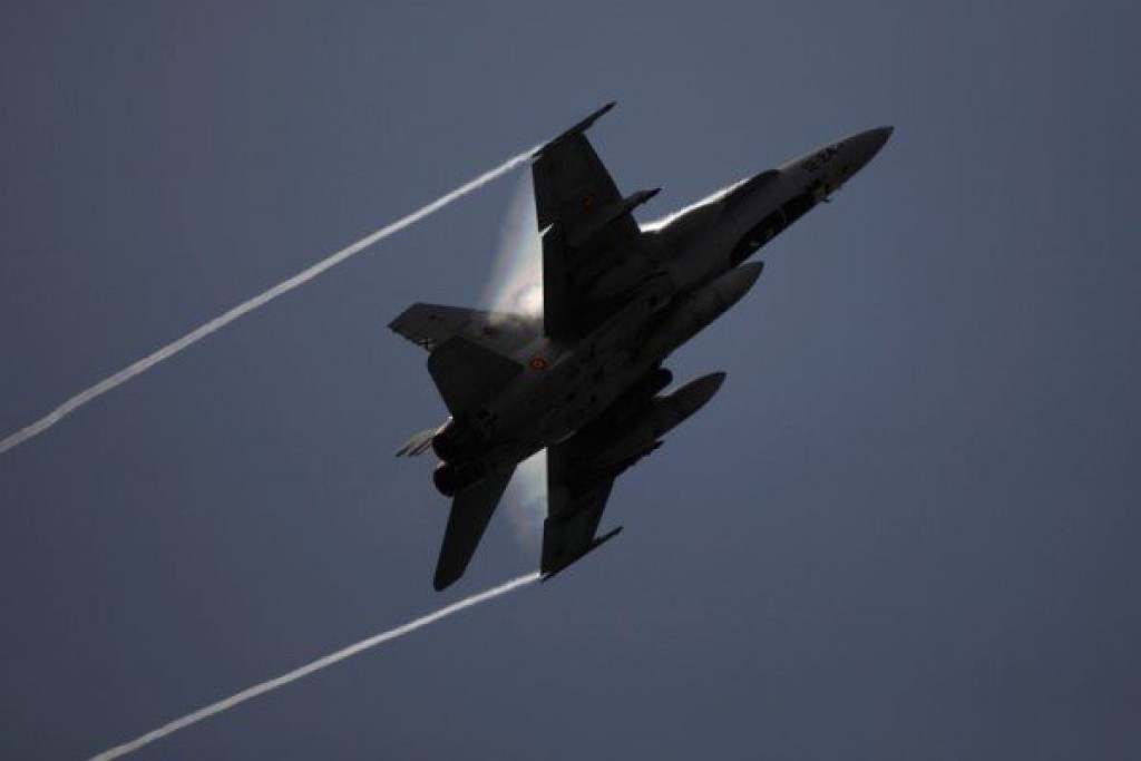 America ge F-16 Fighter jet eh dhekunu Korea sarahahddhuge moodhah vehttehijje